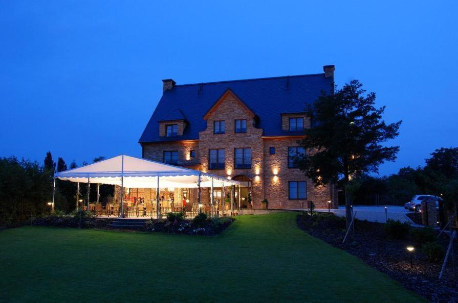 Hotel Villa Romantica Kolín Exterior foto
